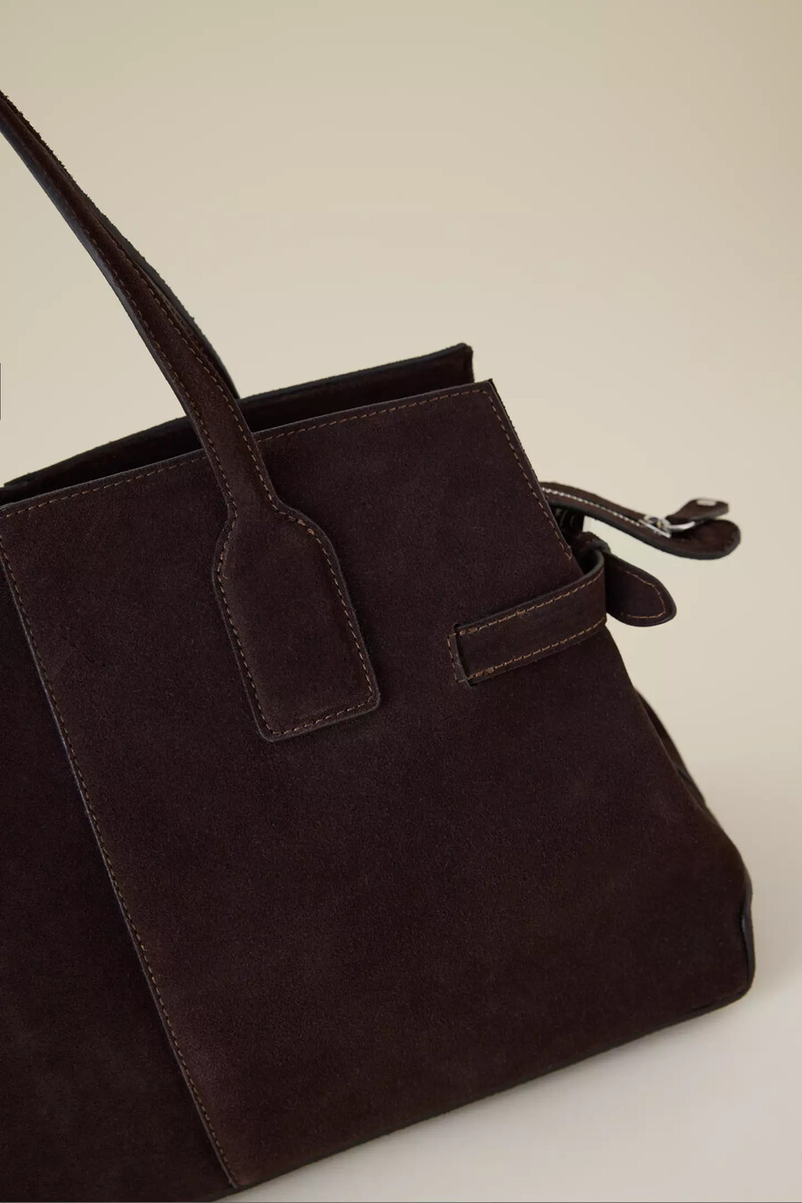 bolso bowler de ante lisa flattered