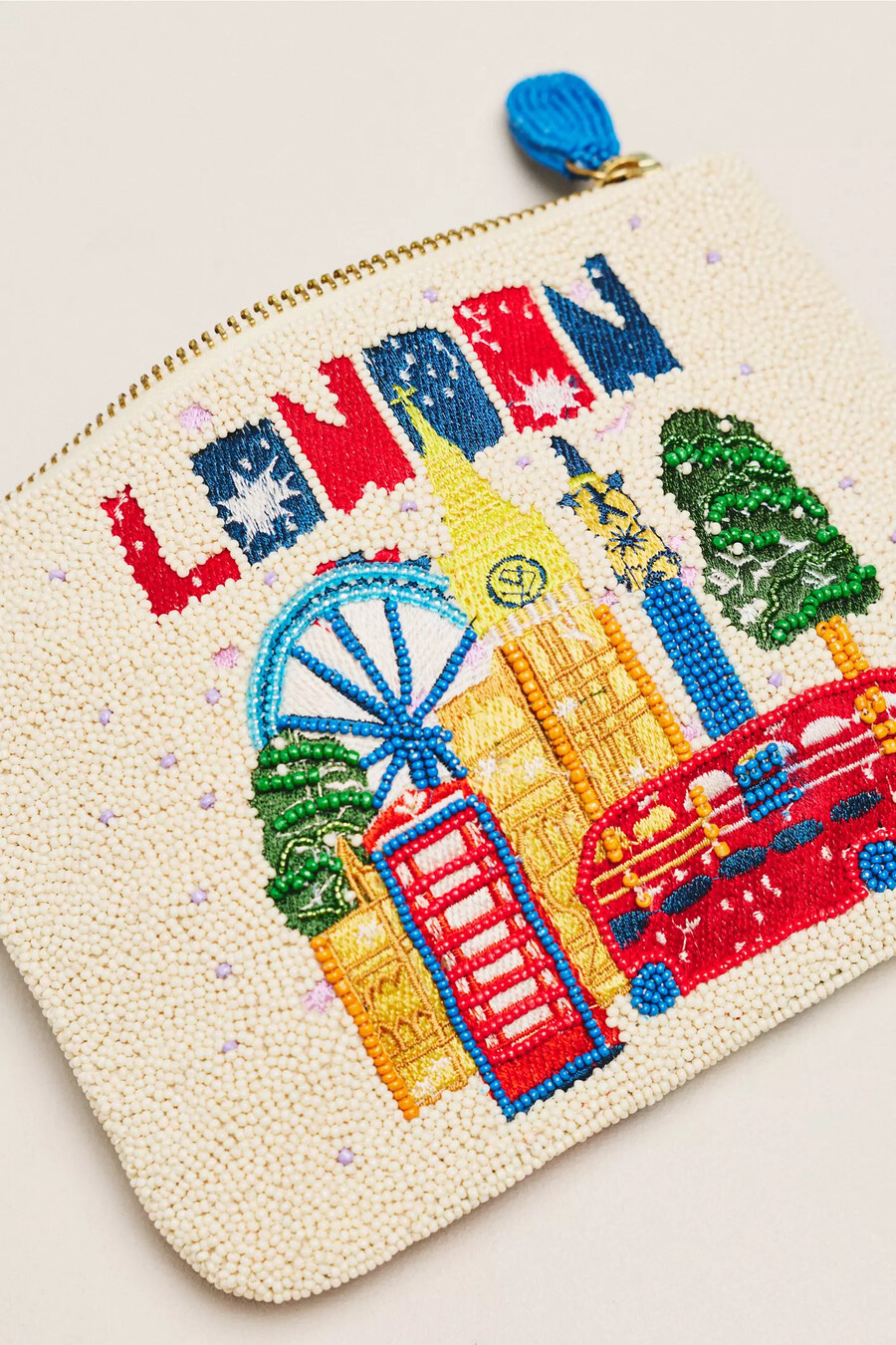 bolso de mano con cuentas de daniella manini
