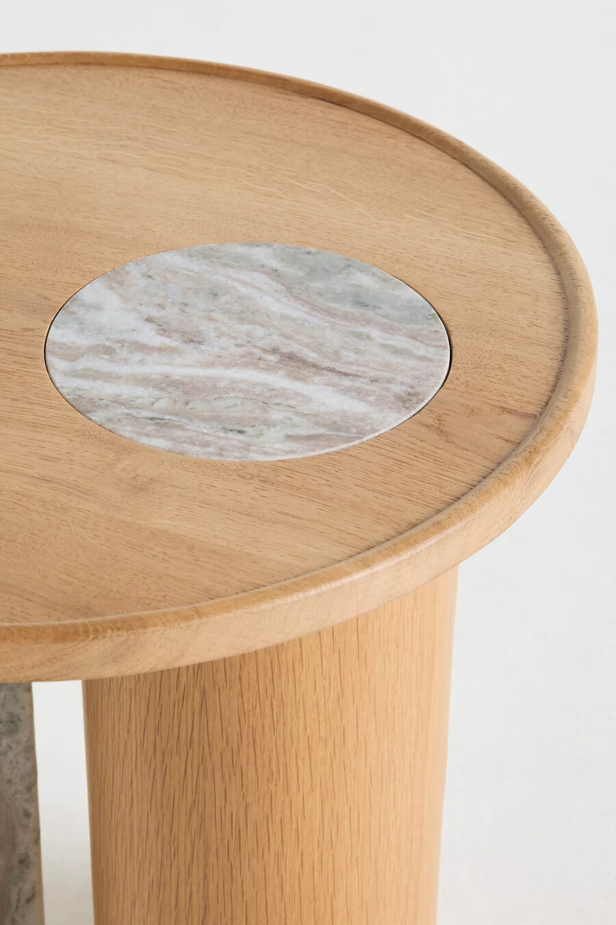 mesa auxiliar rhea de mármol y roble