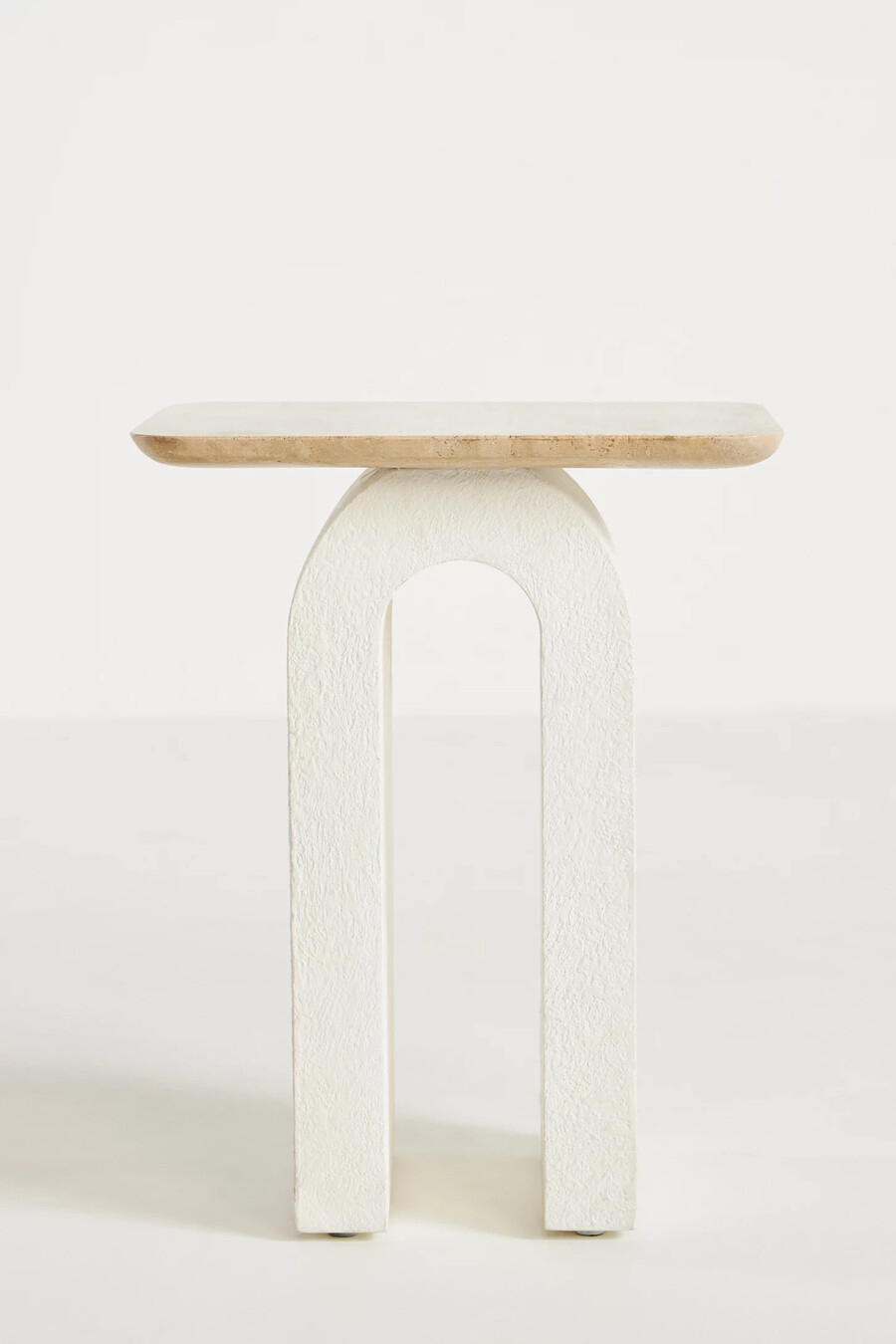 mesa auxiliar escultural aspen con tablero de mármol
