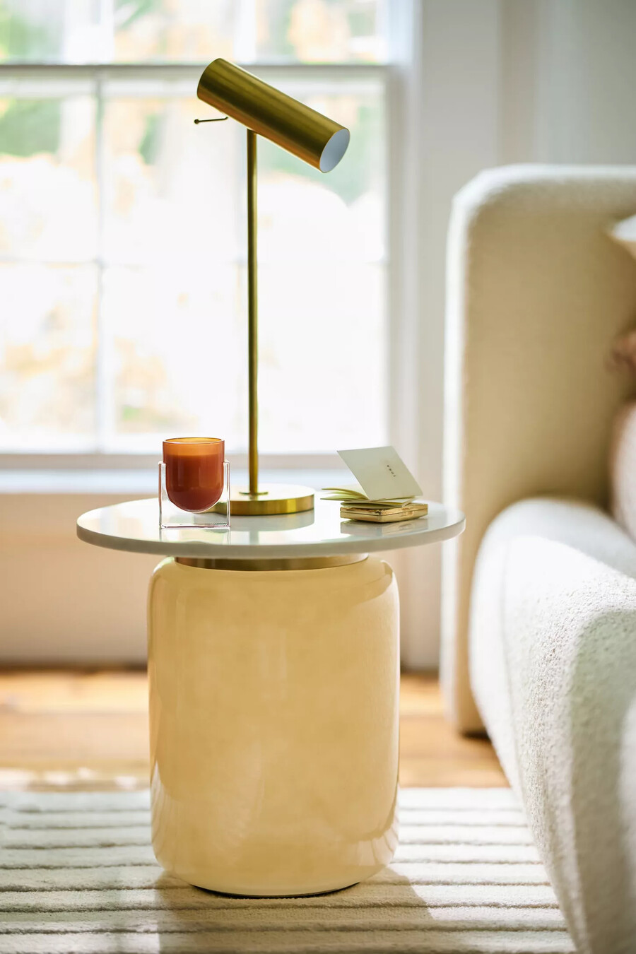 mesa auxiliar corta de cristal infinity