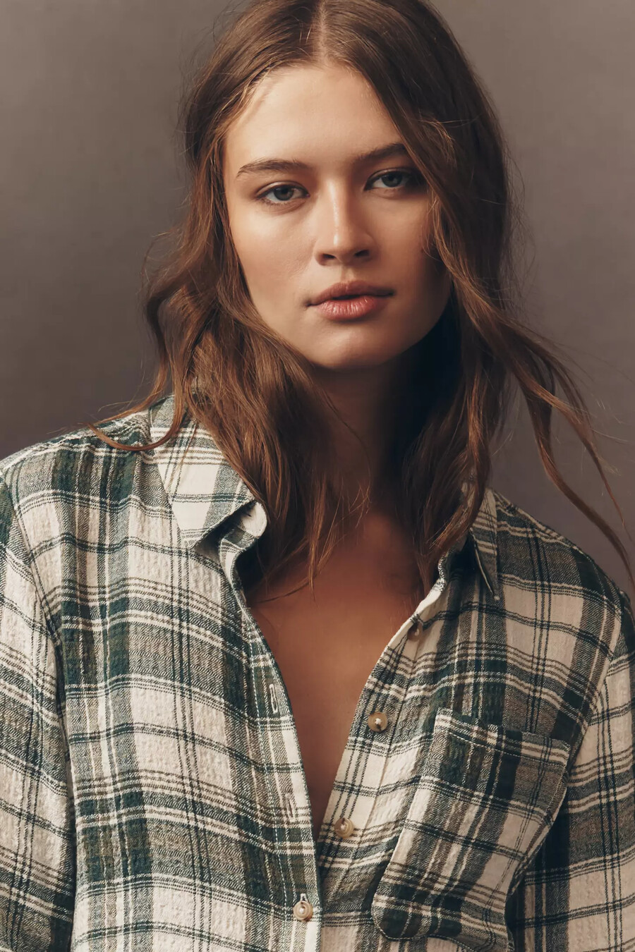 camisa abotonada con estampado de pilcro