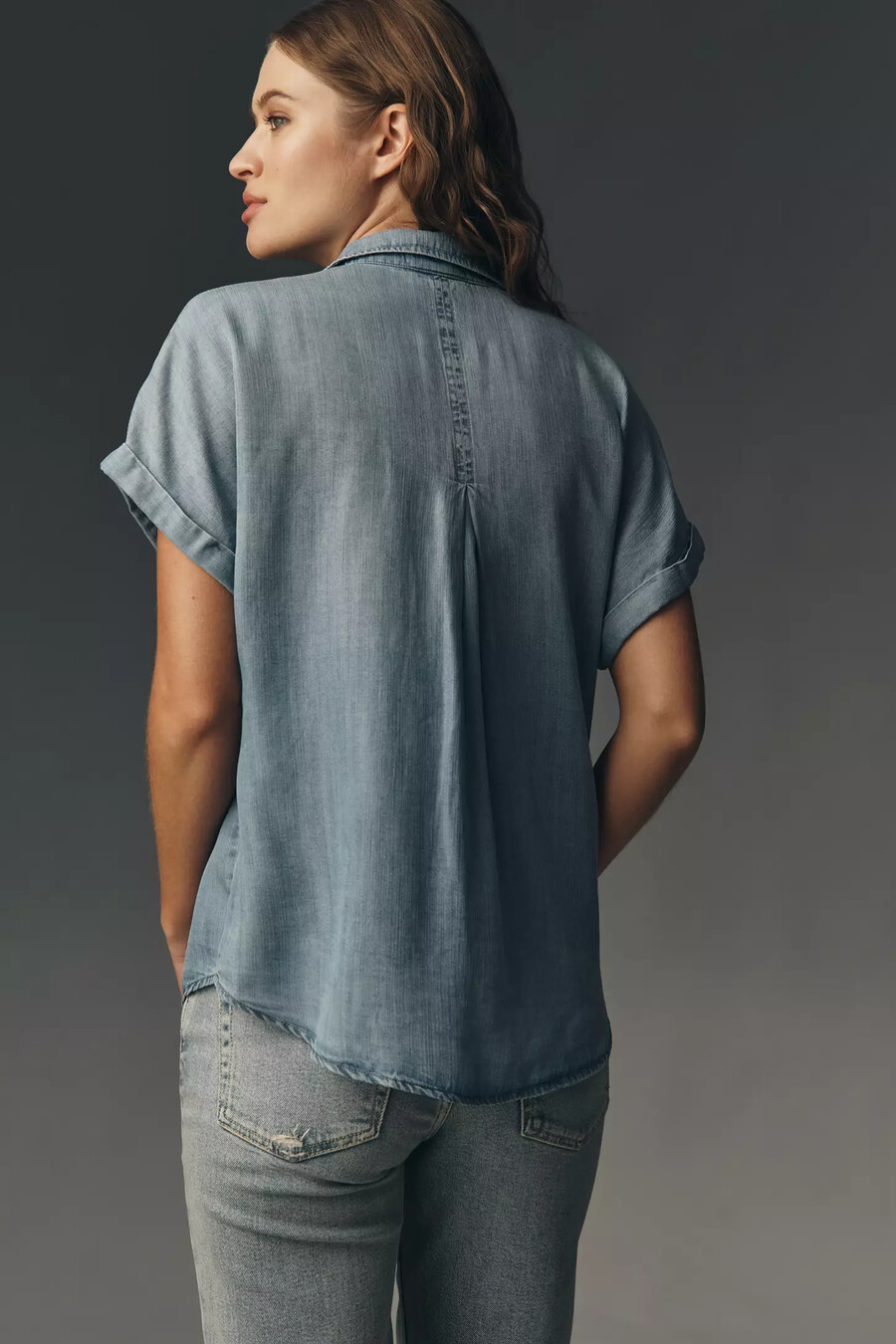 camisa abotonada fresca de tela y piedra