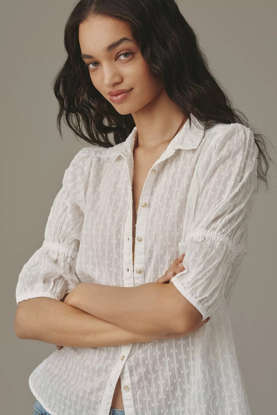 blusa abotonada con mangas abullonadas de pilcro