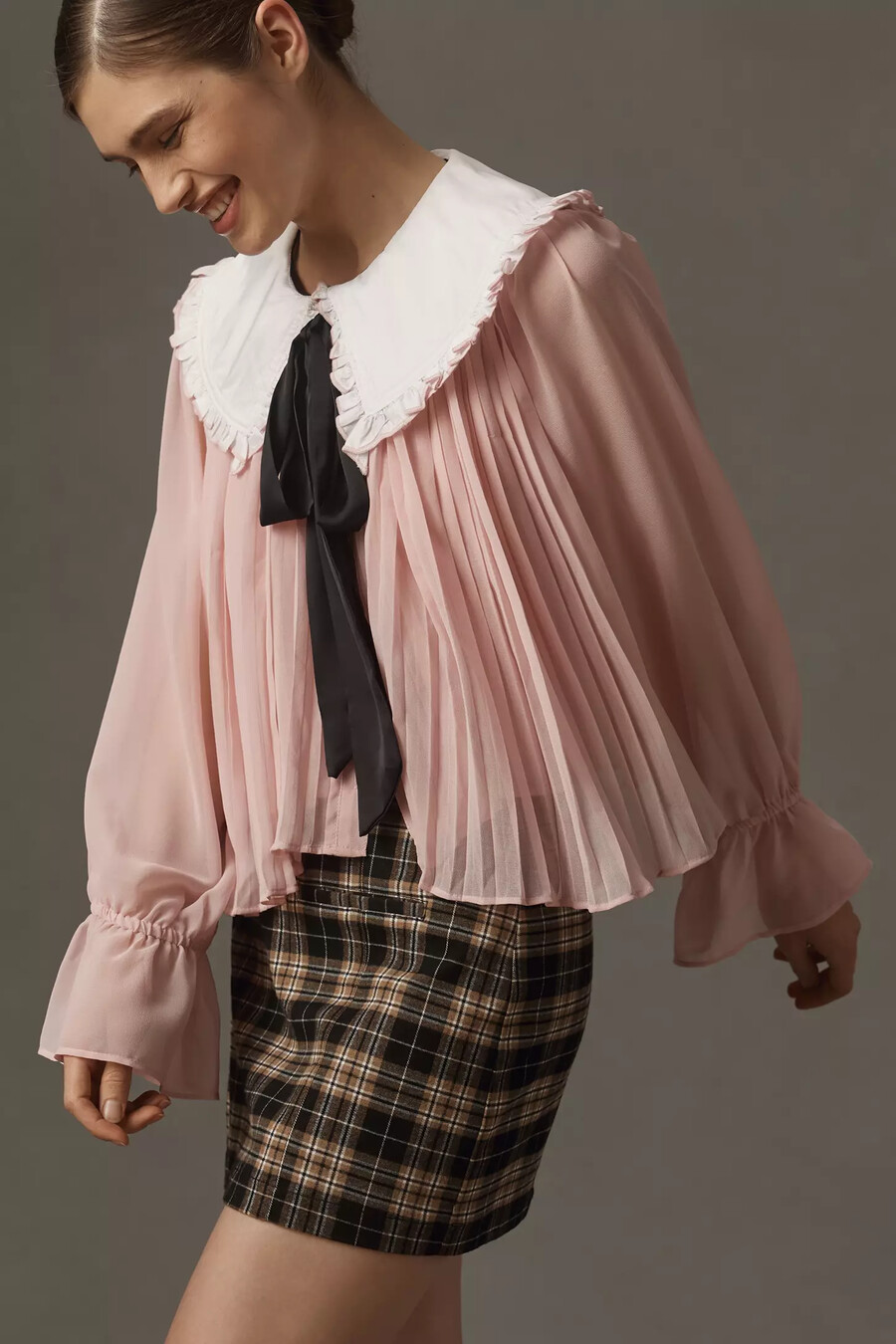 blusa con lazo y cuello extragrande maeve
