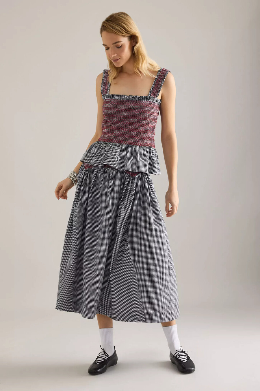 top camisola con escote cuadrado fruncido damson madder ami