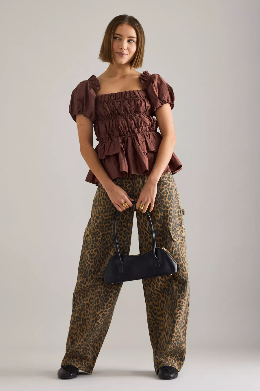 damson madder lyza blusa fruncida con mangas abullonadas