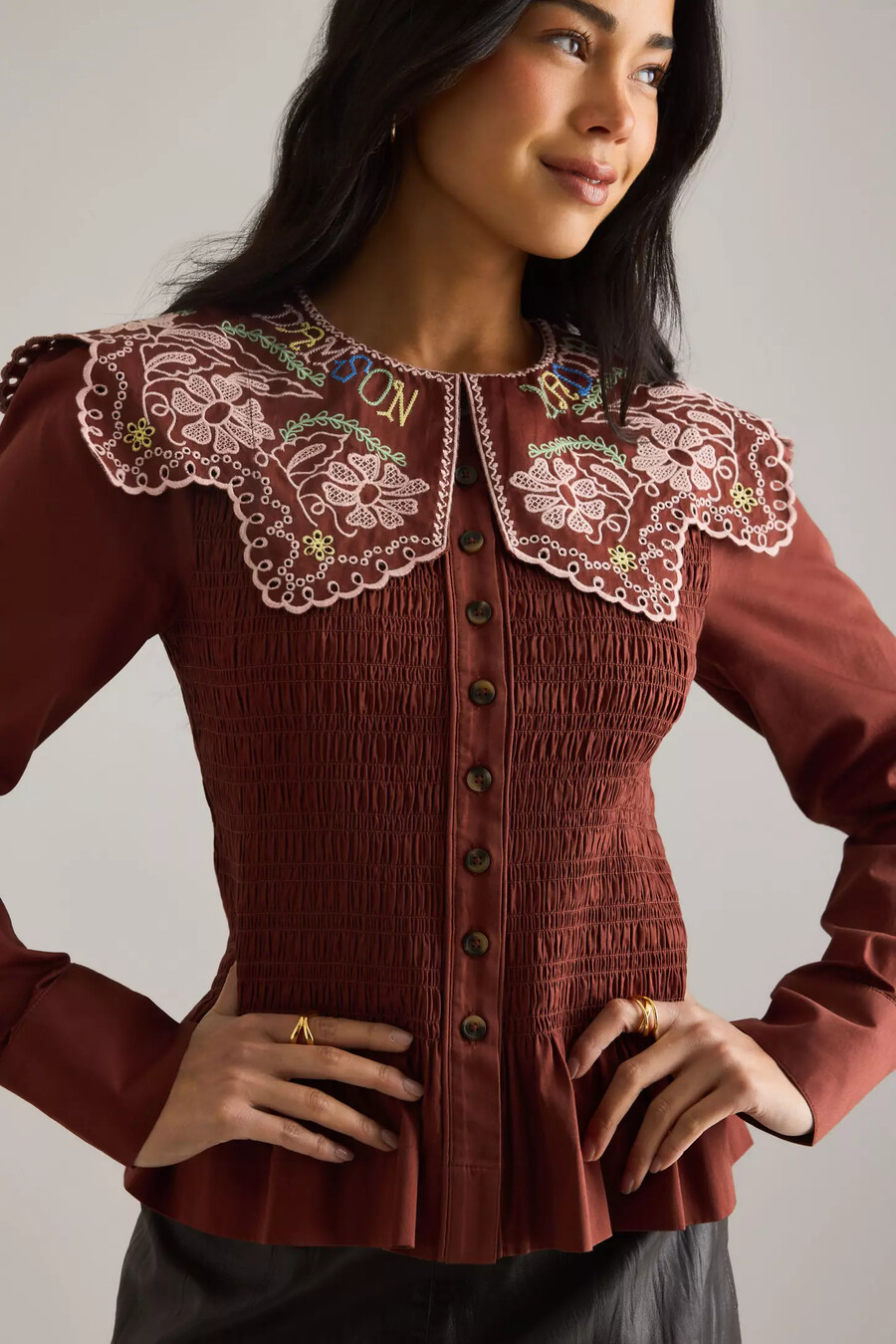 blusa bordada con helecho de ciruela damasco
