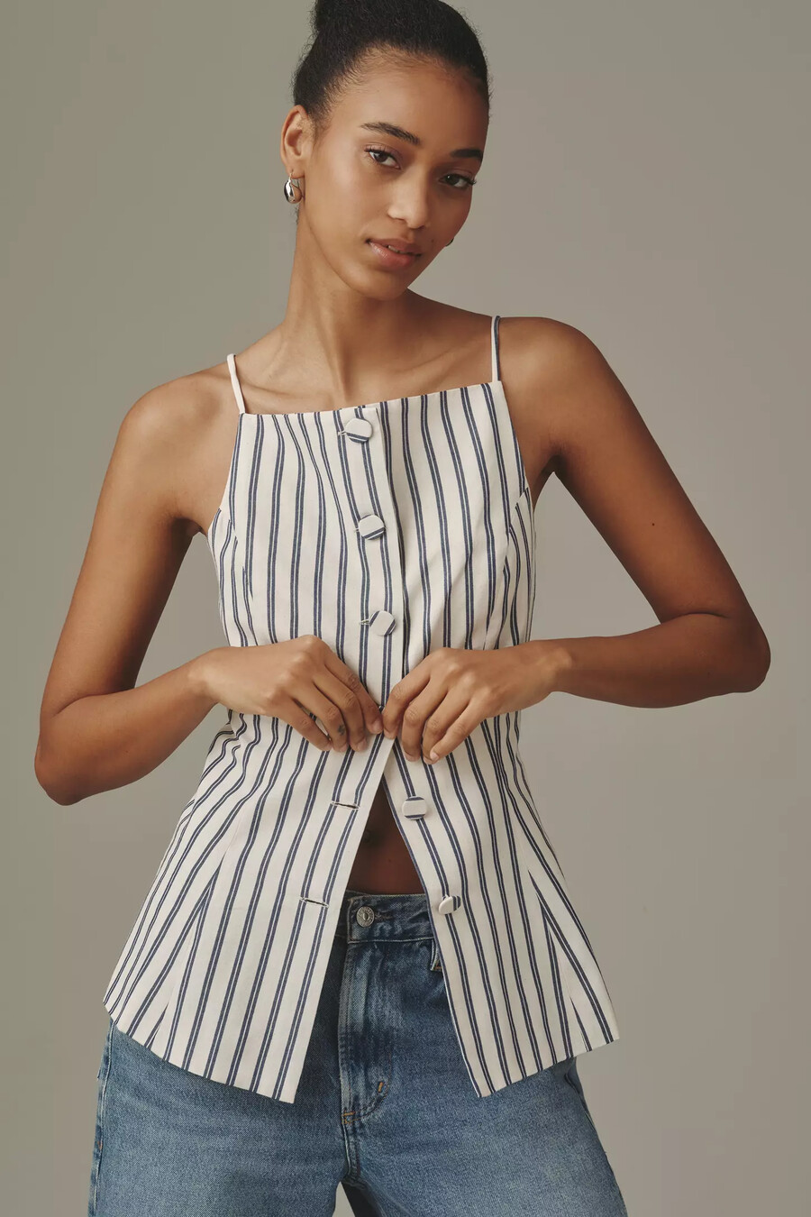 camiseta sin mangas con botones maeve