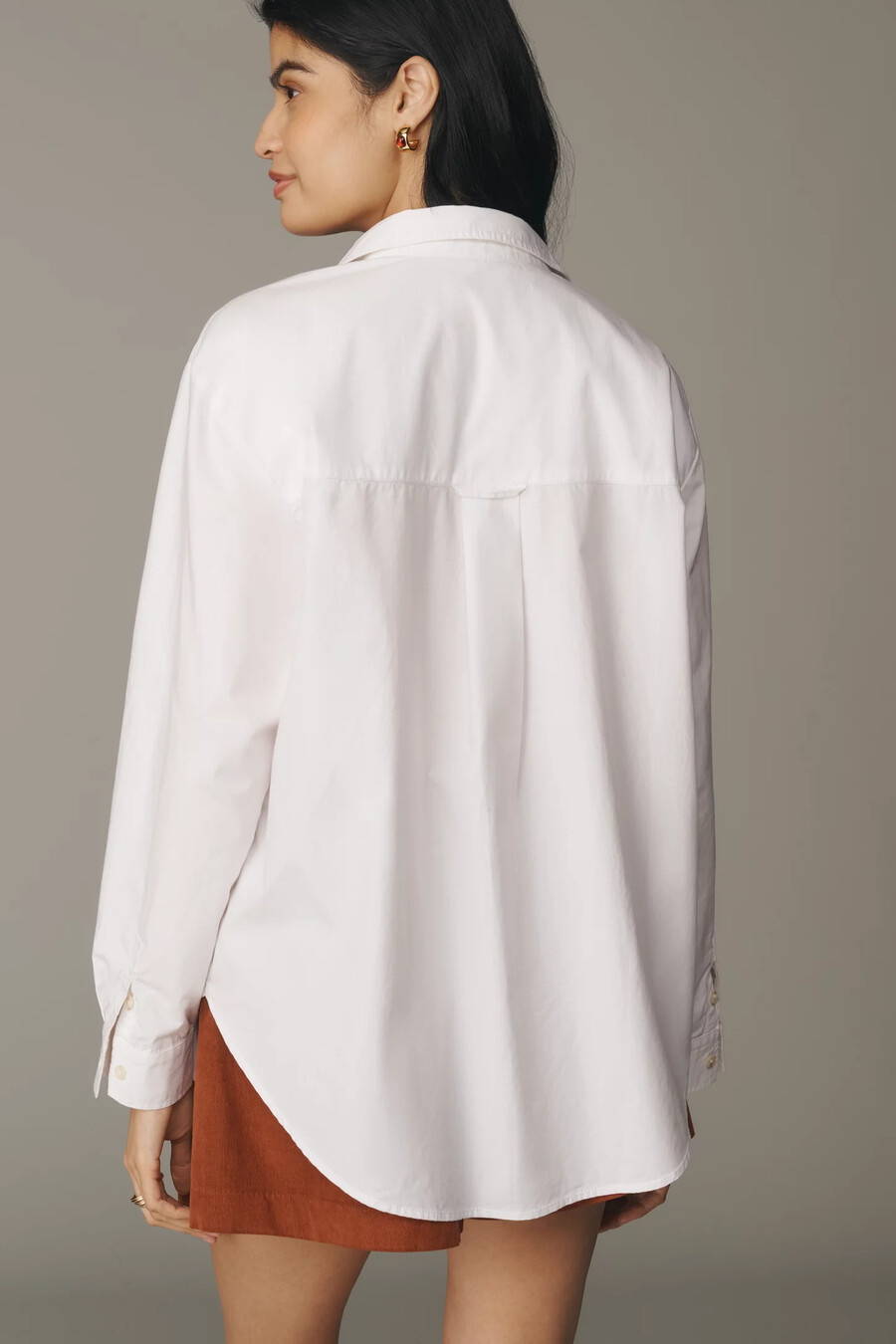 camisa de esmoquin con botones pilcro