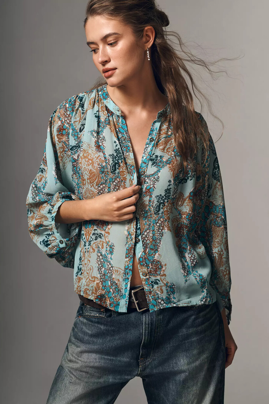 la blusa sidney batwing de pilcro edición encogida
