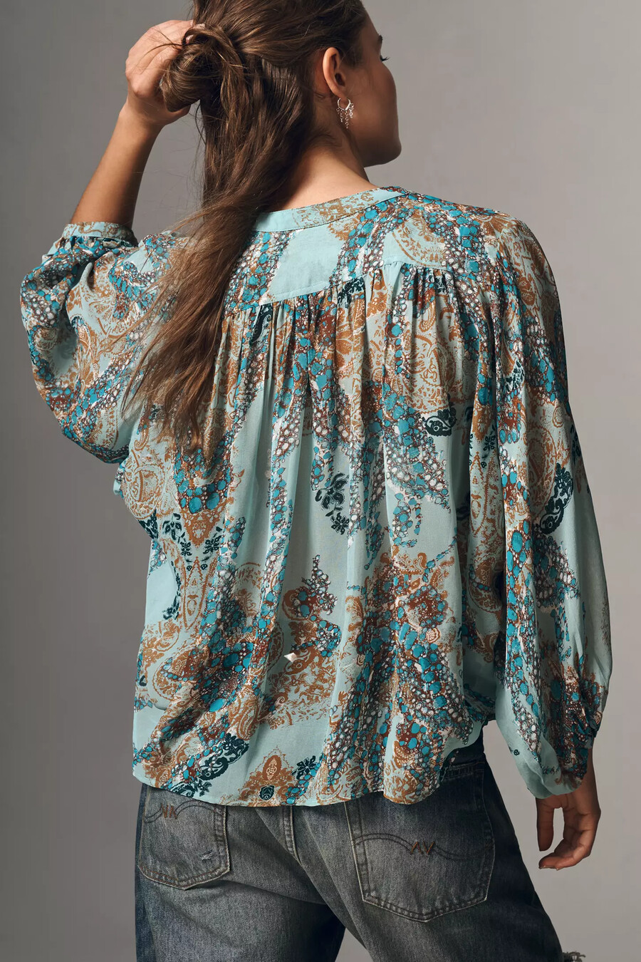 la blusa sidney batwing de pilcro edición encogida