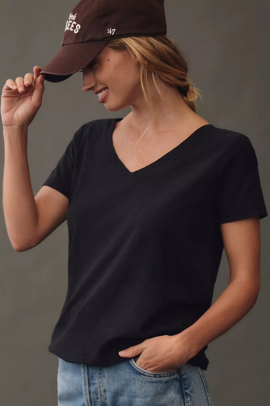 camiseta bennie slim de algodón flameado con cuello redondo de pilcro edición con cuello en v