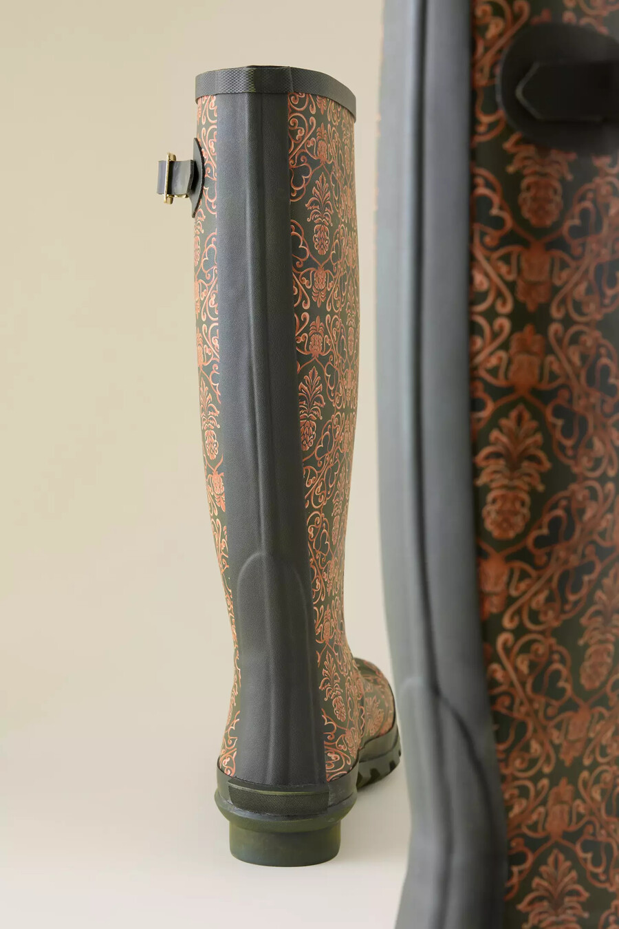 botas de agua barbour x farm rio cami pineapple