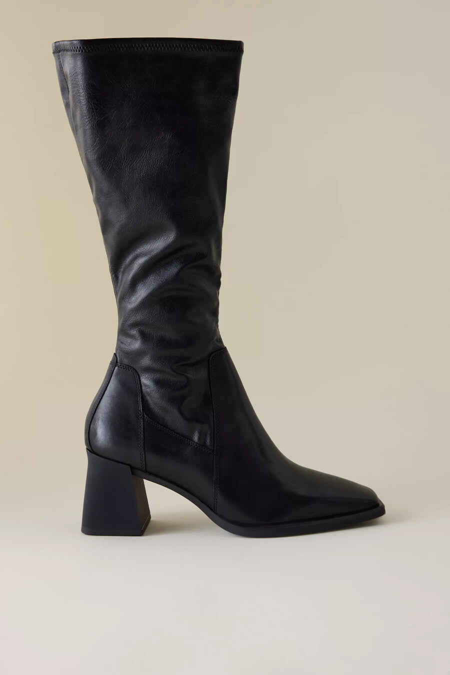 botas altas vagabond hedda