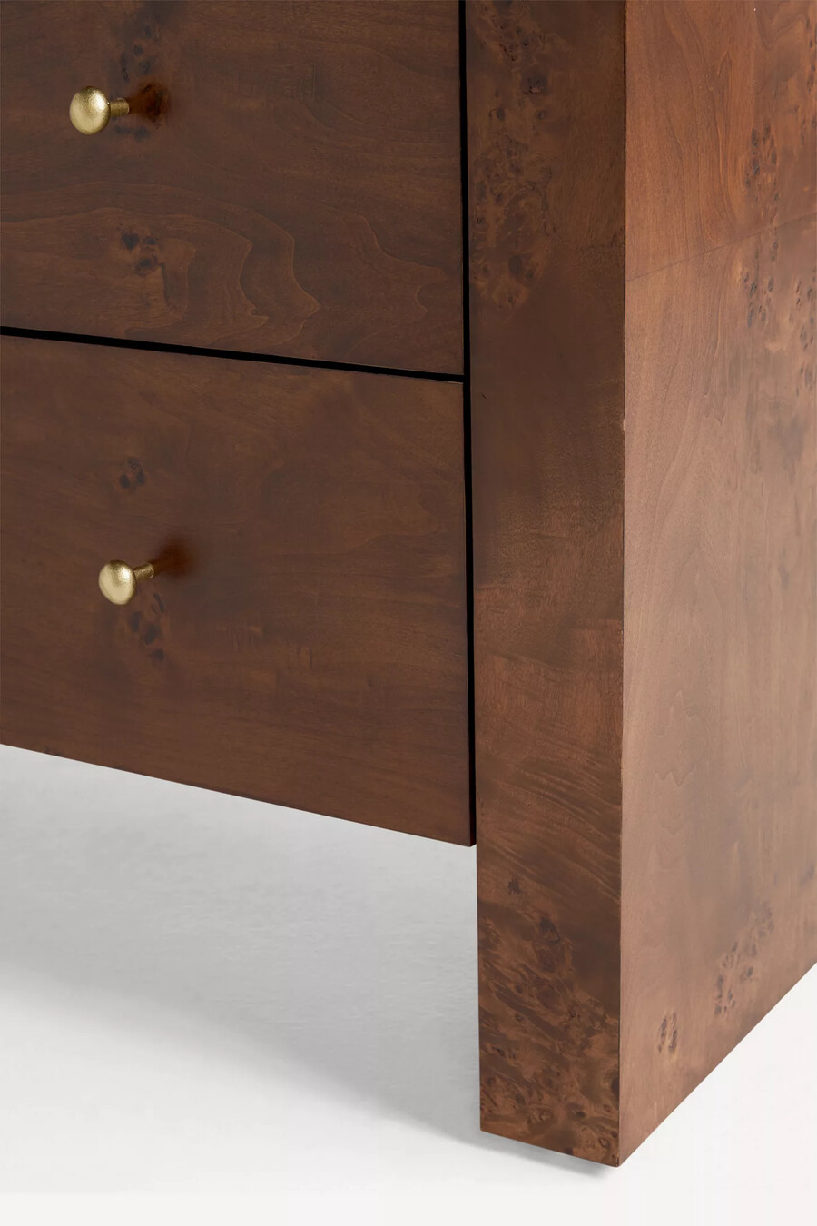 cómoda shura burl