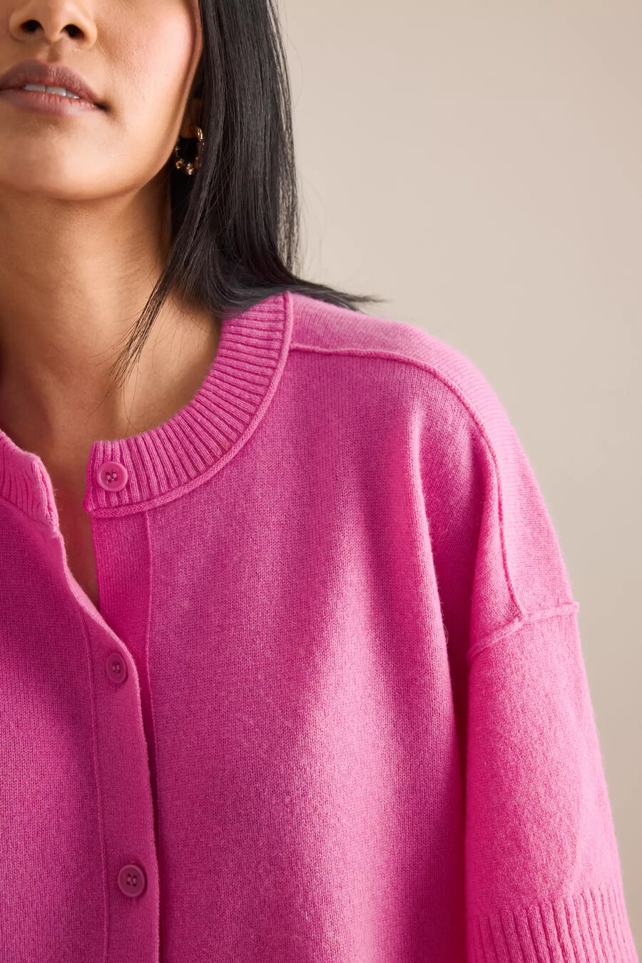 el jersey de cachemir con cuello redondo goldie edición cárdigan