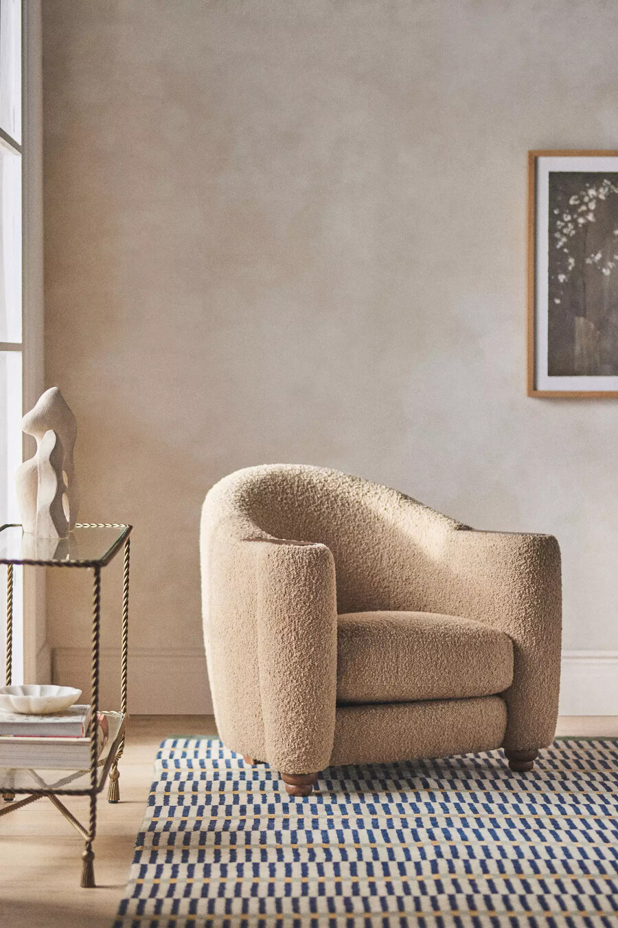 sillón club halligan bouclé redondeado