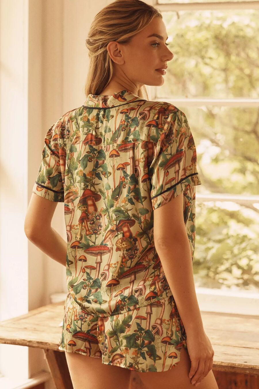 top de pijama con estampado sedoso de anthropologie