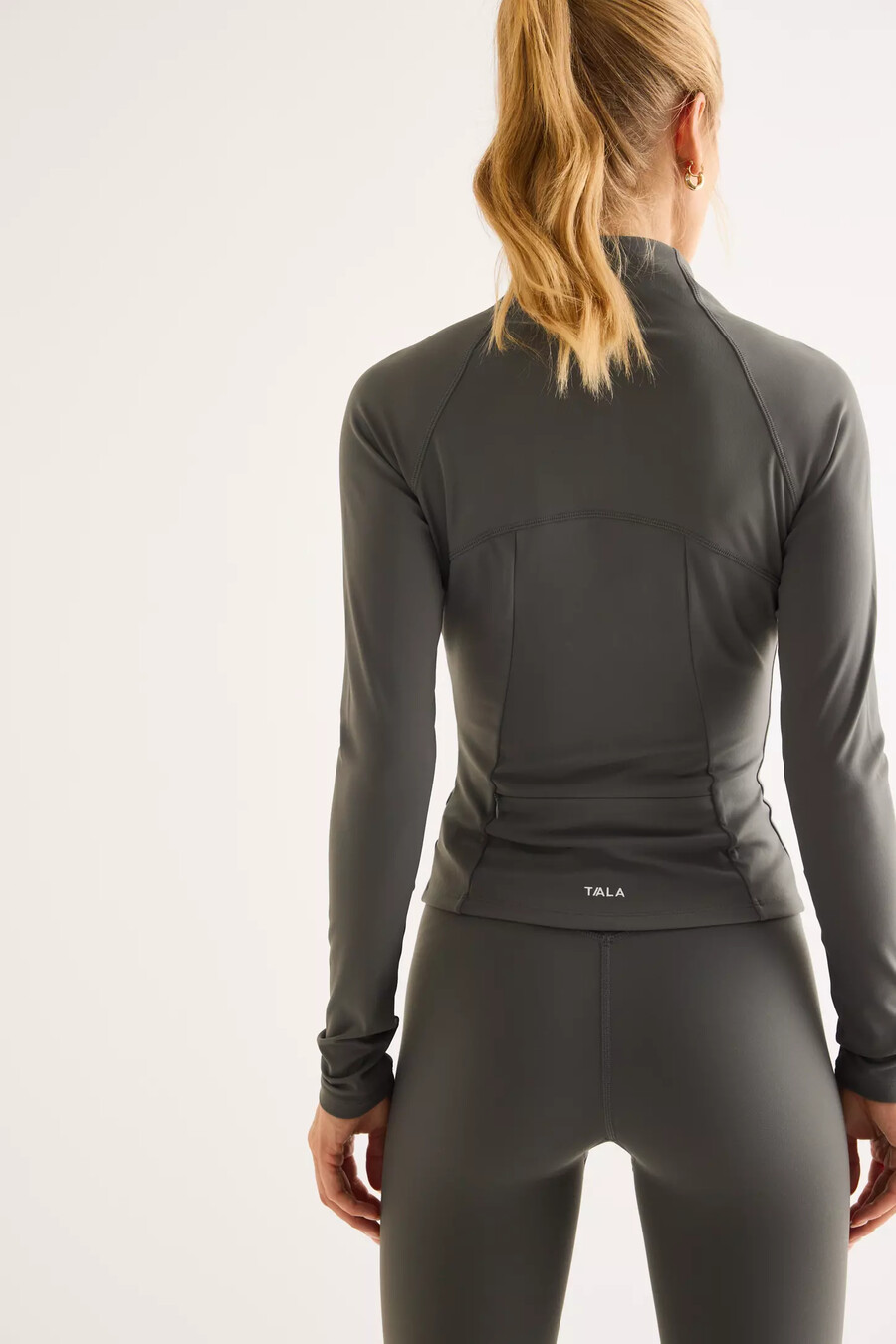 chaqueta de running con cremallera frontal tala dayflex