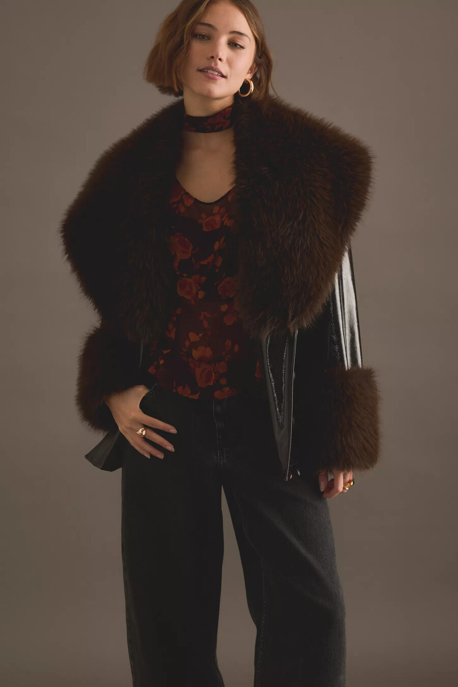 chaqueta con ribete de piel sintética de vinilo kitri sophie