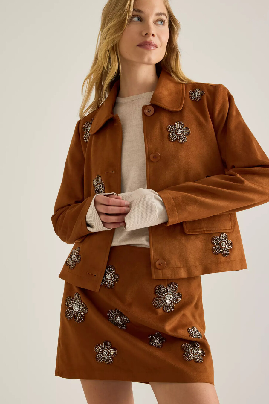 chaqueta de ante sintético adornada maeve