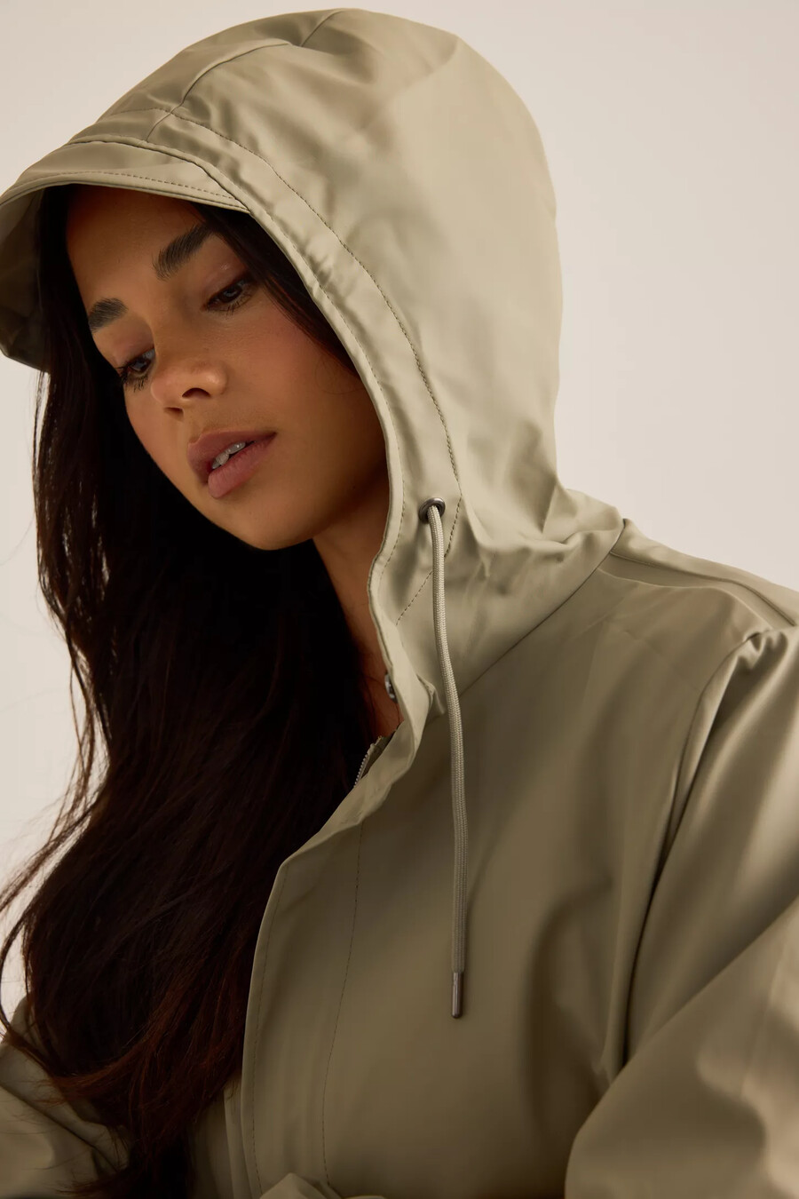parka impermeable con cola de pez de rains
