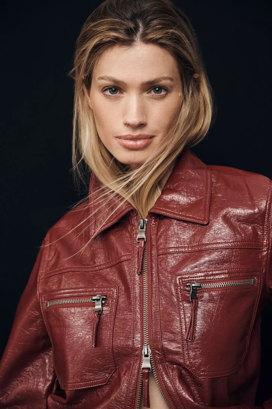 chaqueta biker de piel sintética con charol maeve