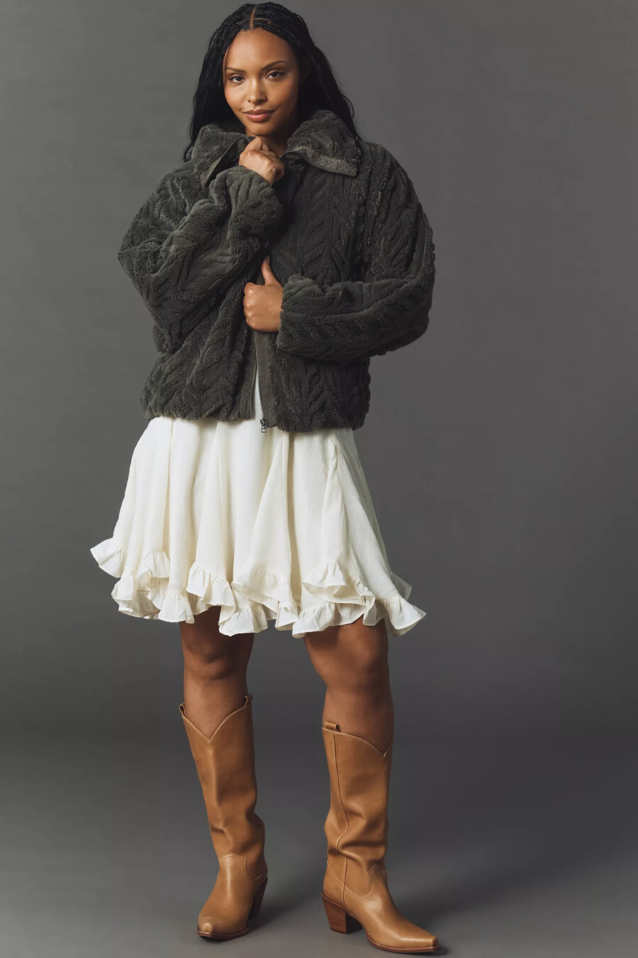 chaqueta de piel sintética con textura pilcro