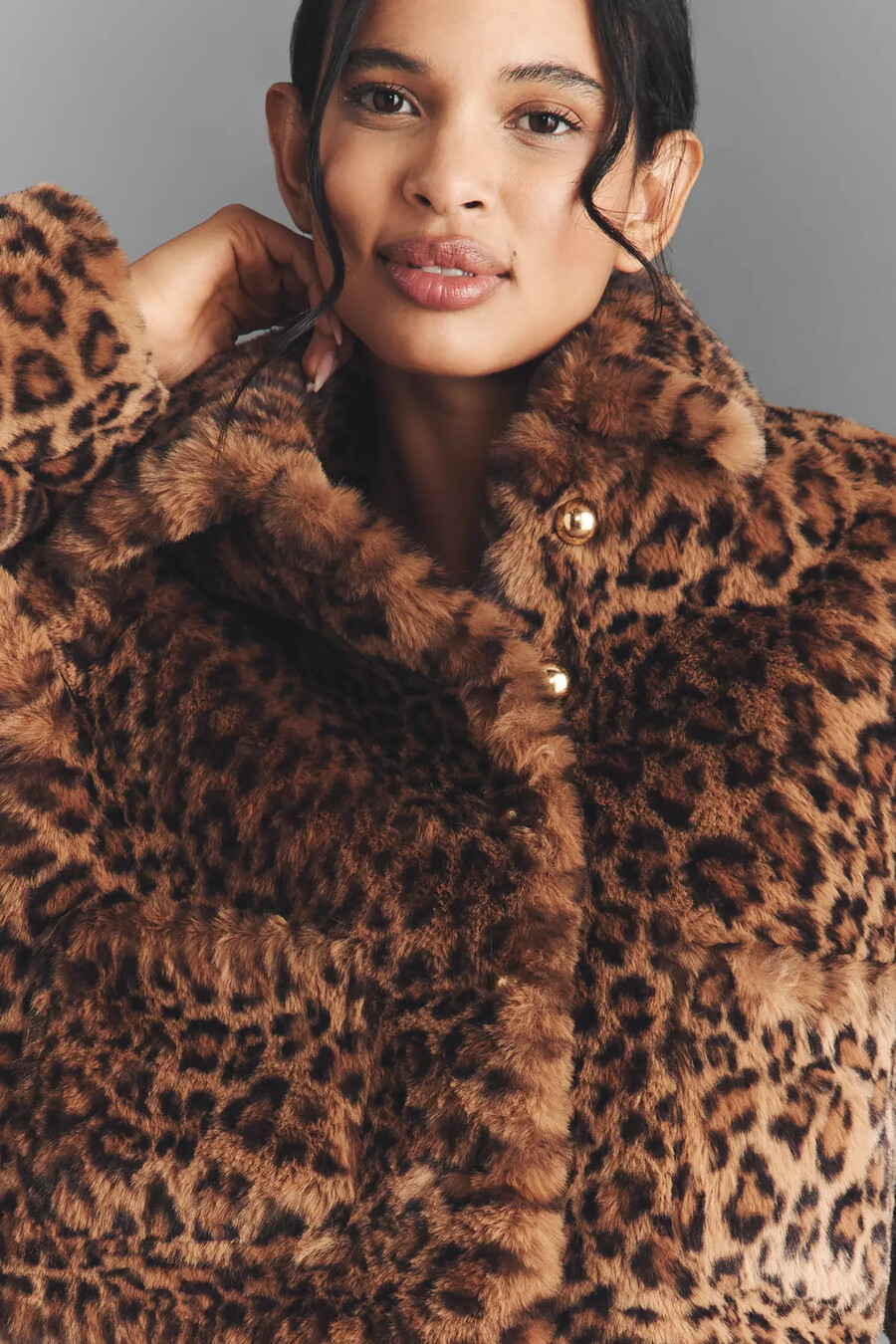 chaqueta corta de leopardo de piel sintética de maeve