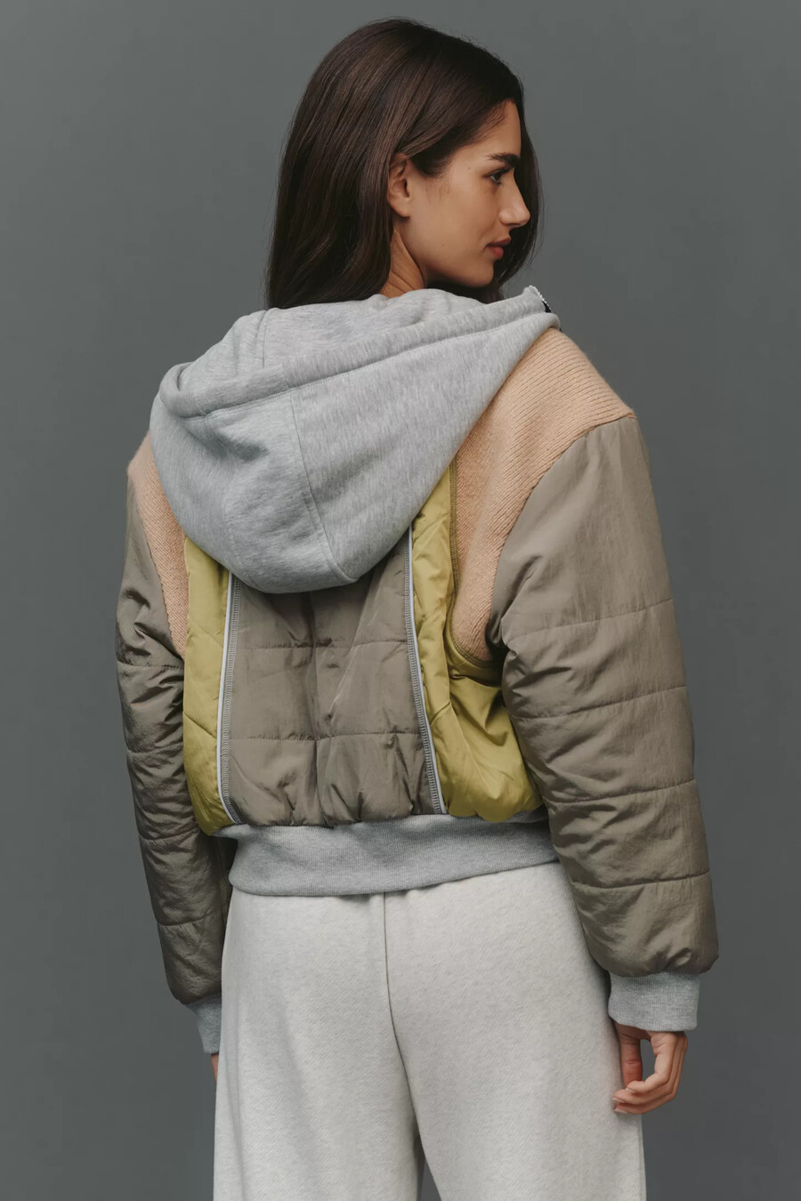 chaqueta con capucha freespool para práctica diaria