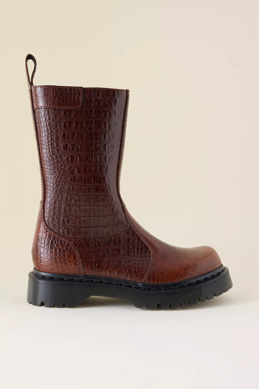 botas dr. martens rejena de piel con efecto cocodrilo
