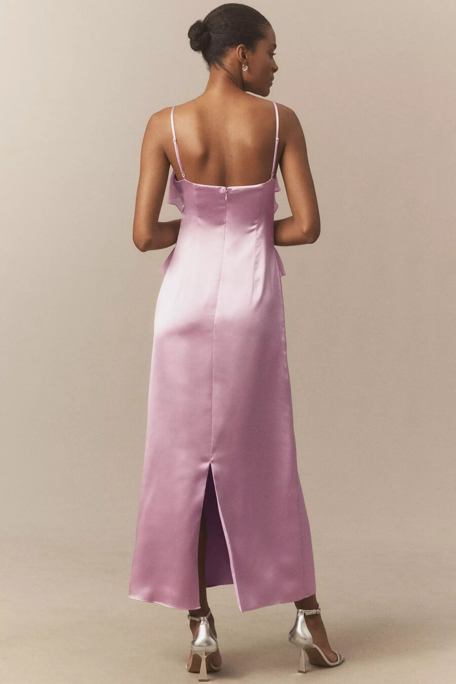 vestido largo de gasa satinada con volantes y sin mangas de mare mare