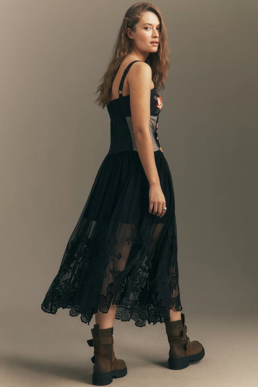 vestido midi transparente con corsé sin mangas y doble capa de maeve