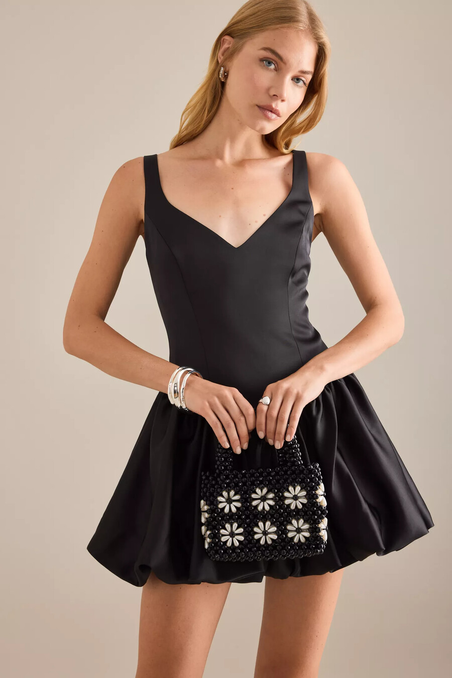 vestido mini con burbujas bardot oria