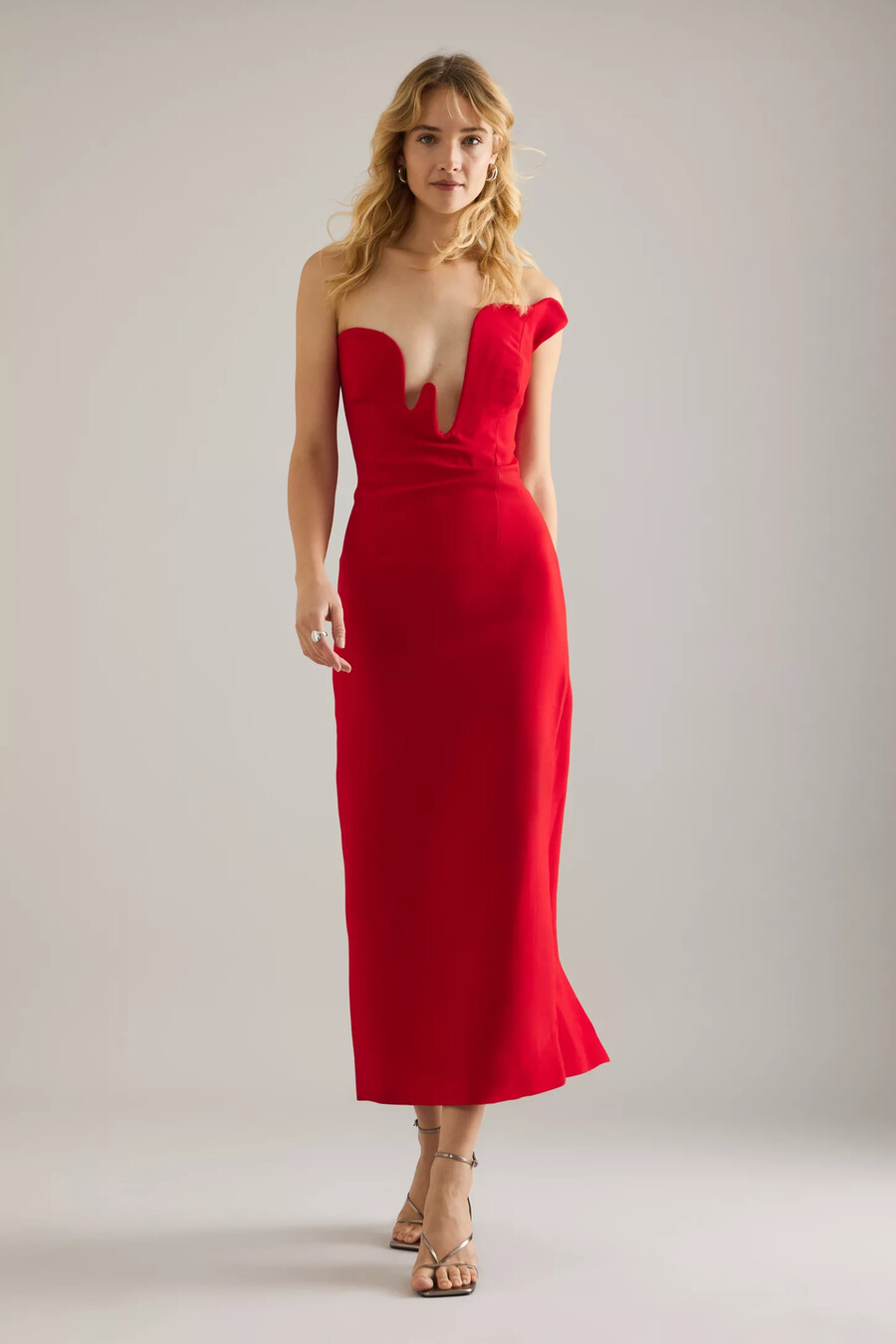vestido midi con escote pronunciado y sin tirantes rosalyn de bardot