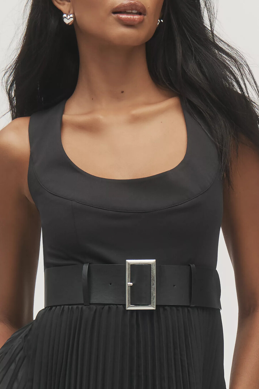 vestido mini plisado sin mangas maeve