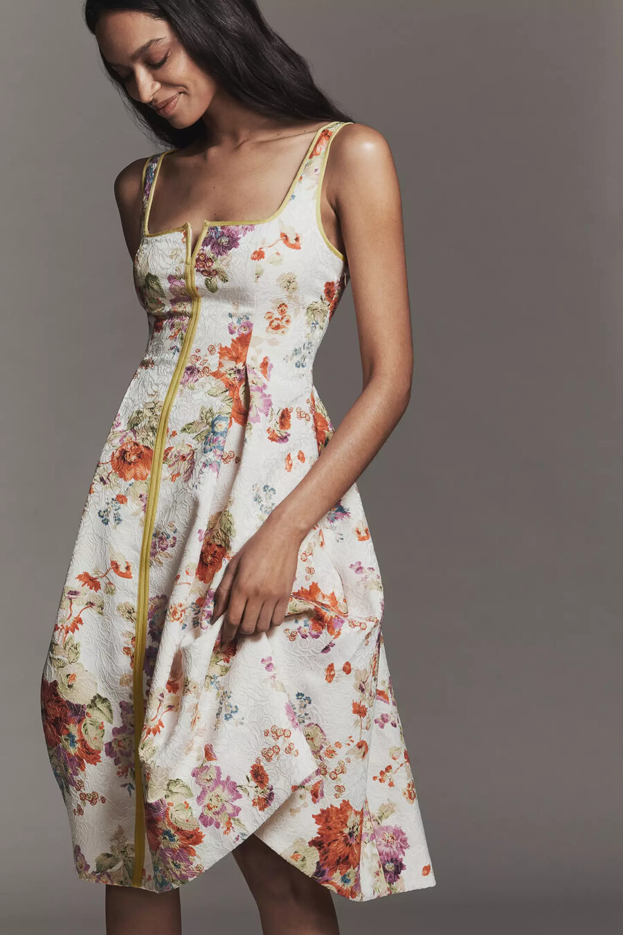 vestido midi floral con ribete y cuello cuadrado de maeve