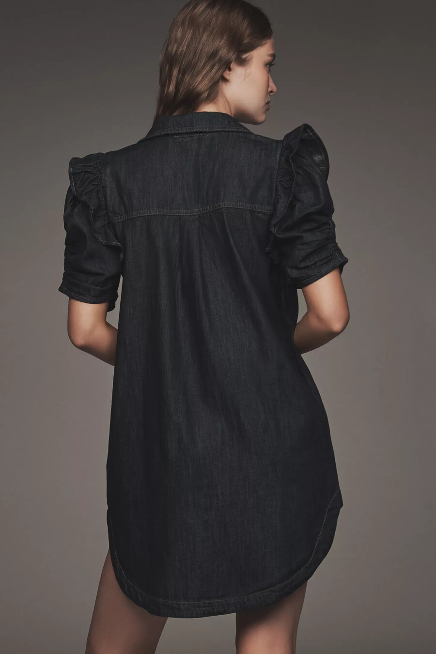 vestido camisero con mangas con volantes ozzi de pilcro