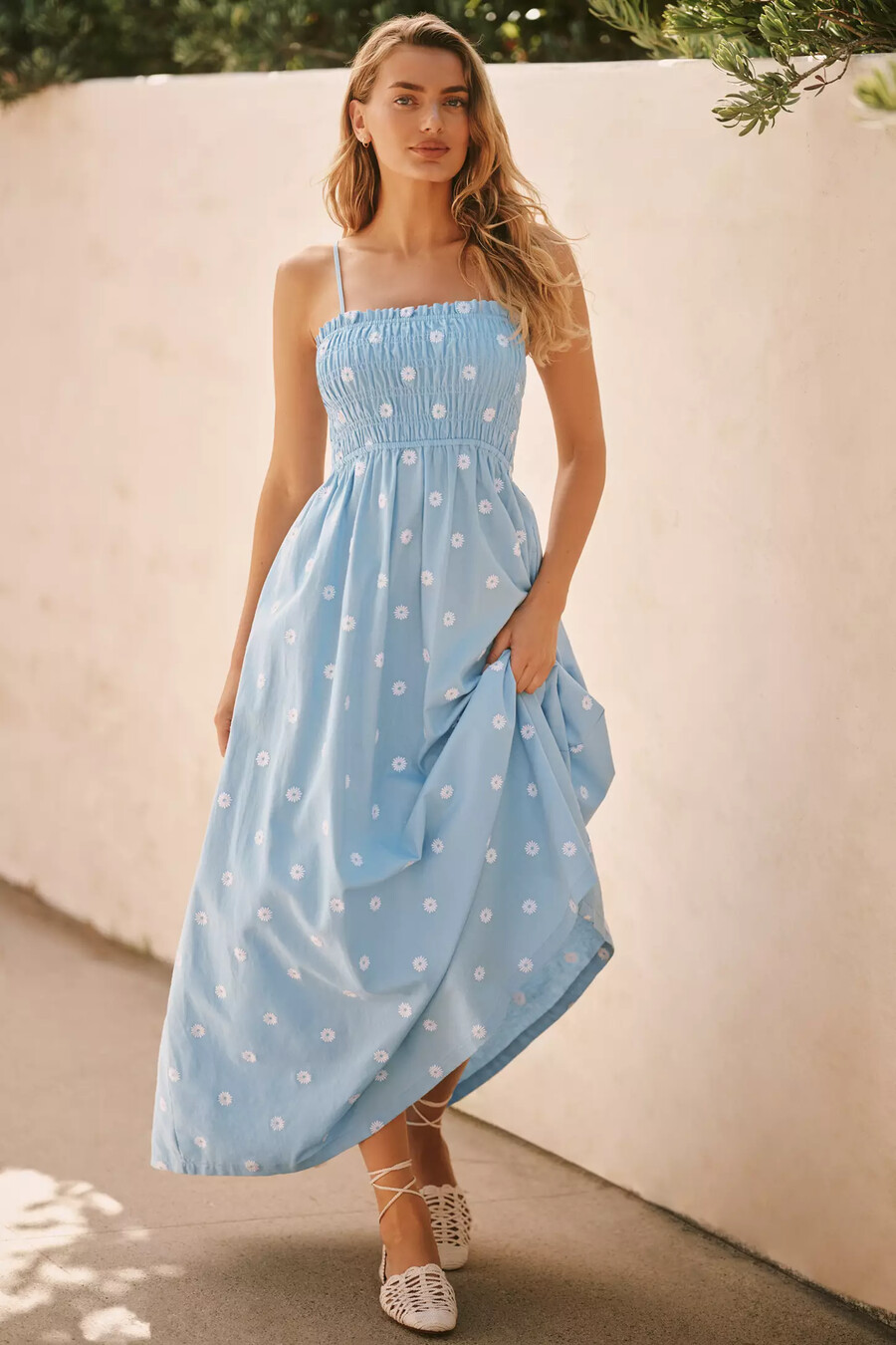 vestido largo fruncido con cadena de margaritas de seafolly