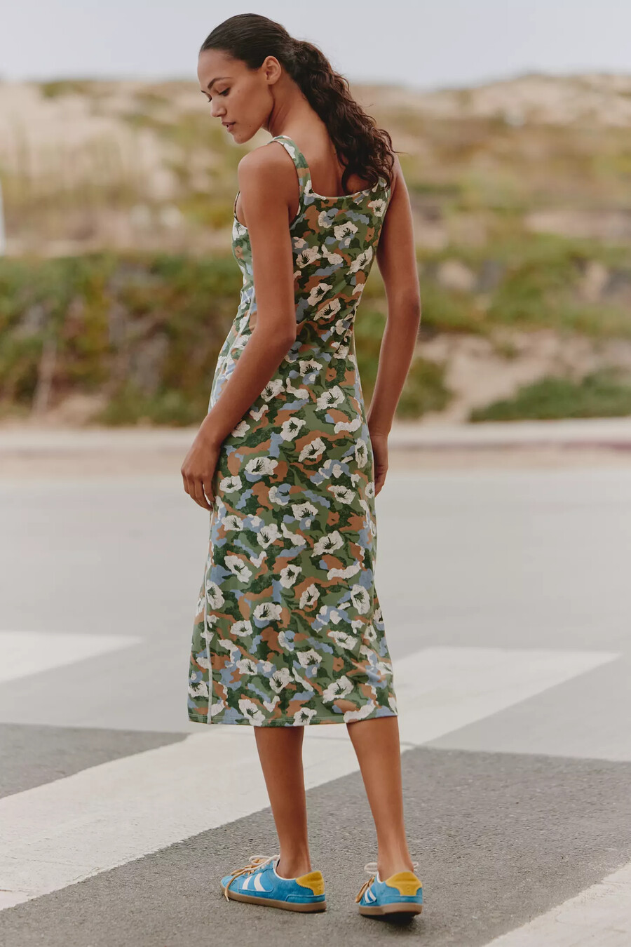 vestido midi de cuello cuadrado para uso diario