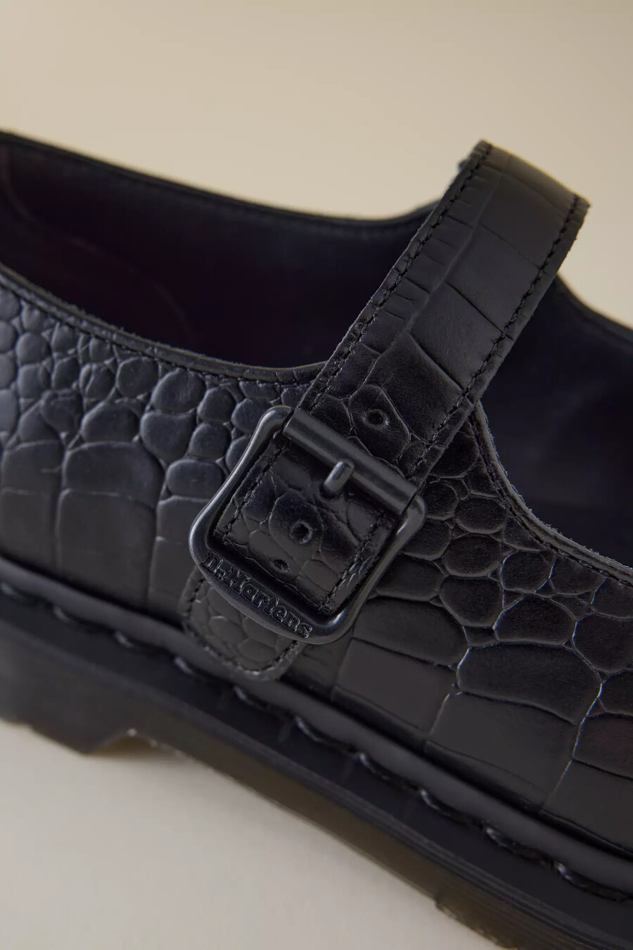 dr. martens elphie mary janes