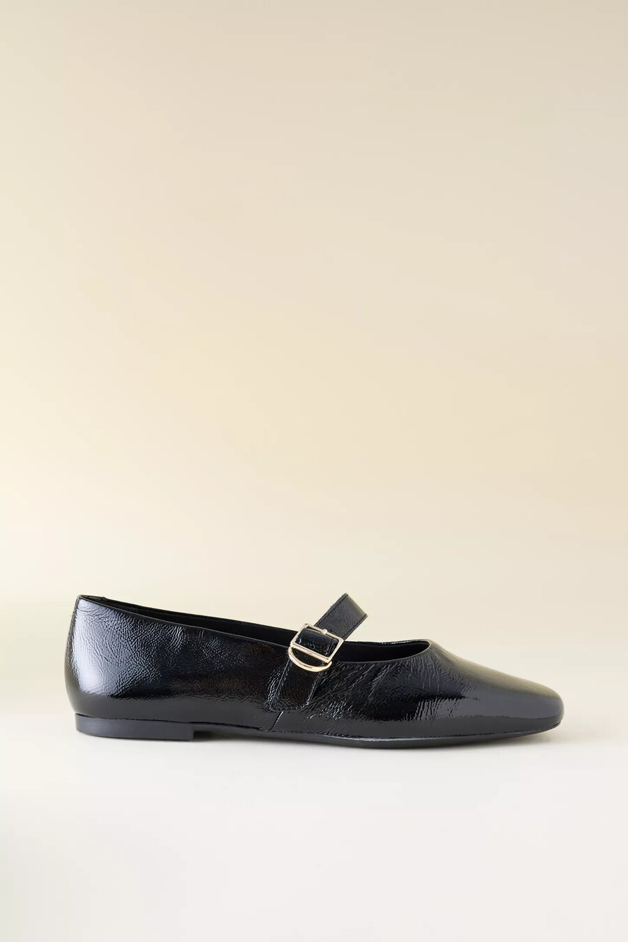 zapatos mary jane de charol jolin de vagabond