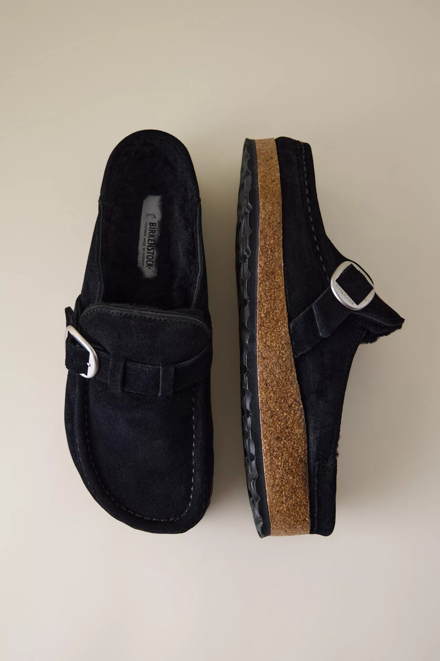 zuecos birkenstock buckley de ante y piel de oveja