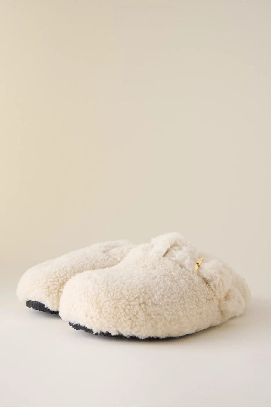 zuecos de piel de oveja con hebilla grande birkenstock boston