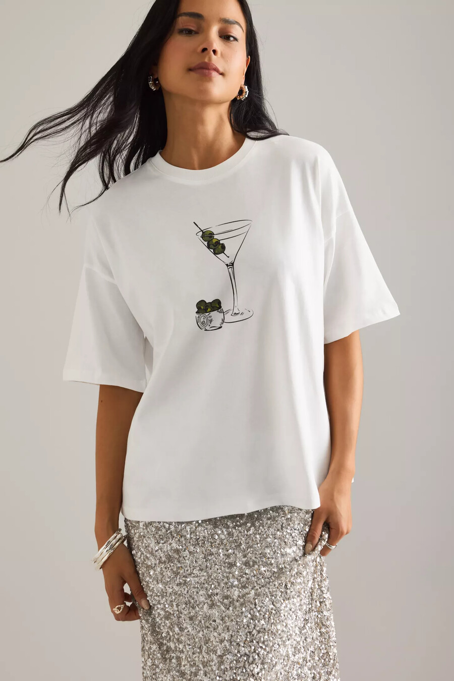 camiseta gráfica de martini never fully dressed