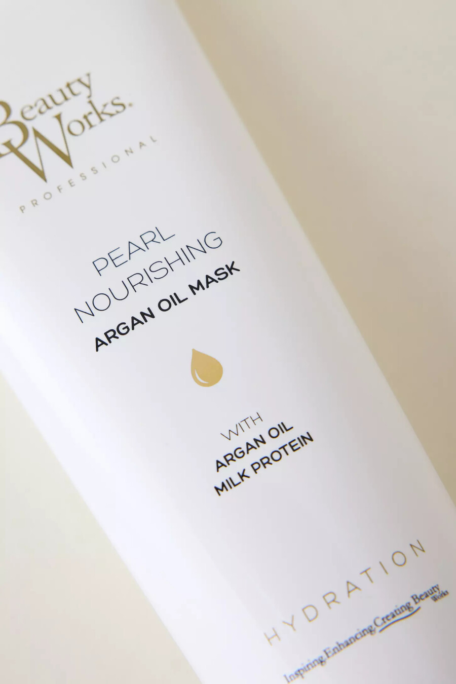 mascarilla nutritiva de aceite de argán con perlas beauty works 250 ml