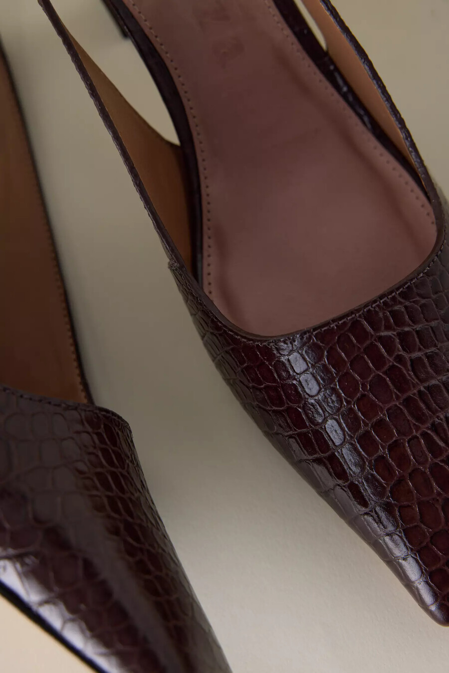 tacones de tira trasera con punta cuadrada vicenza