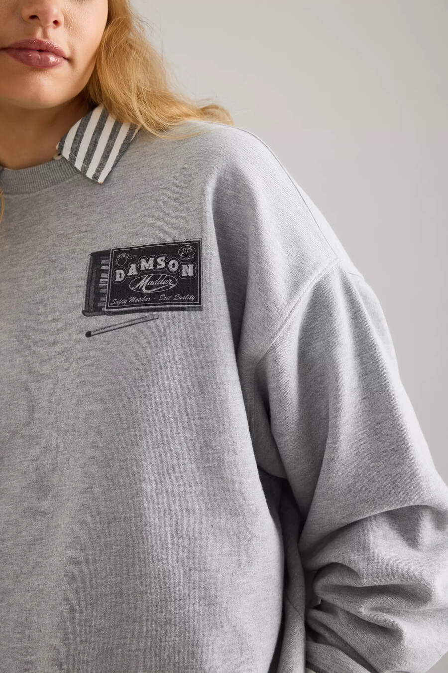 sudadera con gráfico de damson madder general store