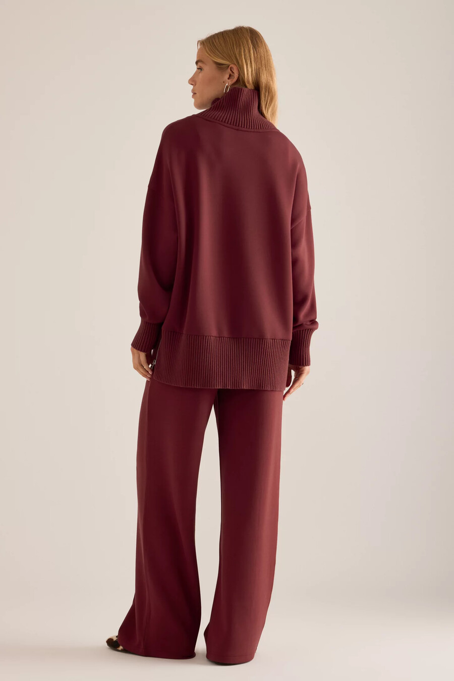 sudadera de cuello alto varley barker